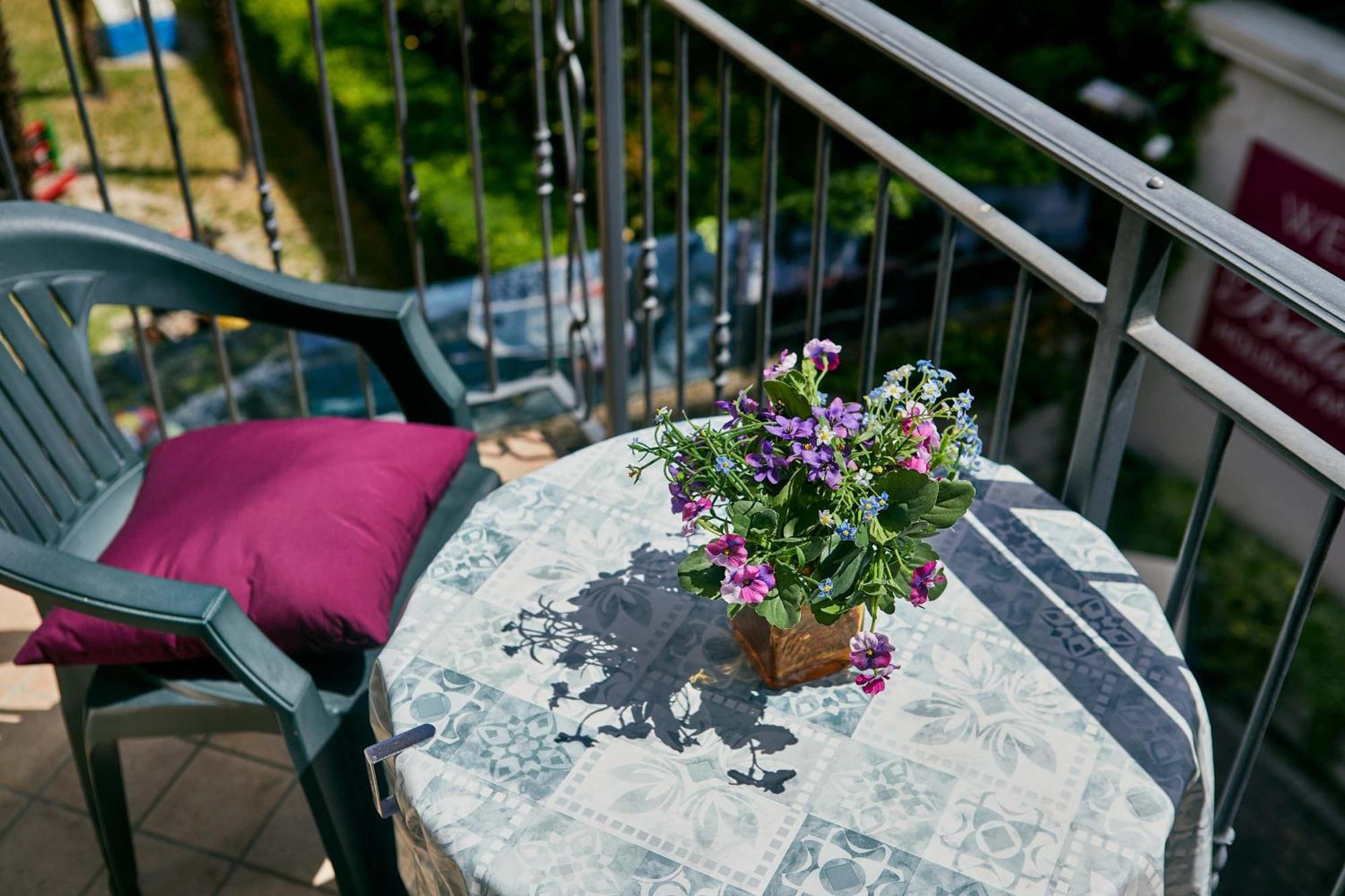 Bella Villa Apartments Riva del Garda Eksteriør bilde